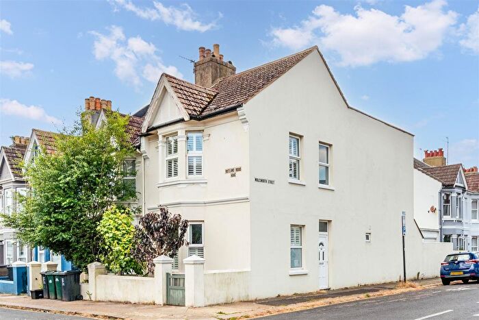 3 Bedroom End Of Terrace House For Sale In Rutland Road, Hove, BN3