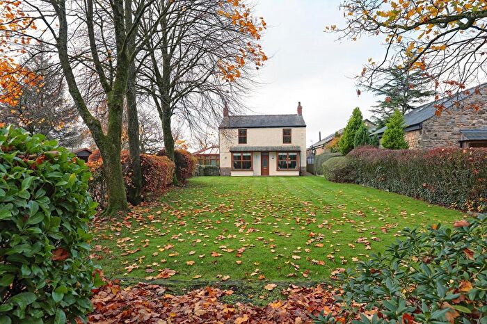 5 Bedroom Detached House For Sale In Yew Tree Farm, Eaves Green Lane, Goosnargh, Lancs, PR3