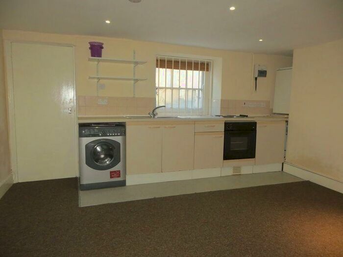 Studio To Rent In Cannon Street Road, Whitechapel, E1