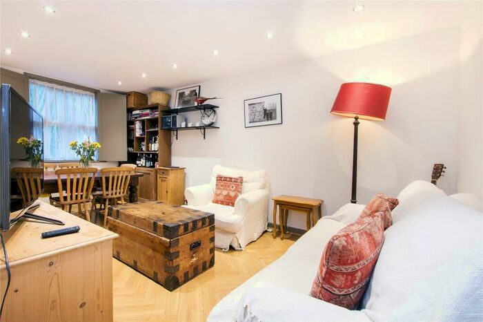 2 Bedroom Apartment To Rent In Horton Road, Hackney, London, E8