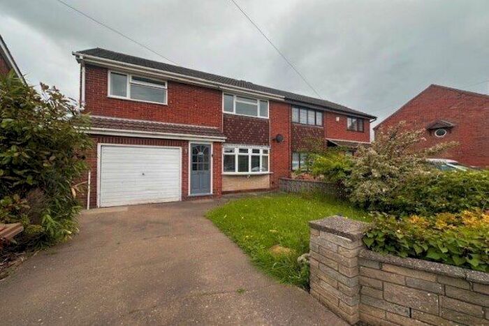 3 Bedroom Semi-Detached House To Rent In Main Street, Swadlincote, DE12