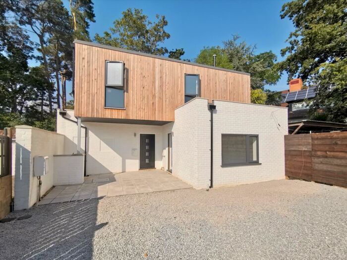 2 Bedroom House To Rent In Blandford Road, Upton, BH16