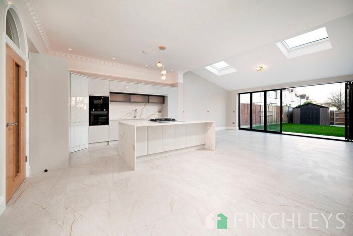 5 Bedroom Terraced House For Sale In Fallow Court Avenue, London, N12