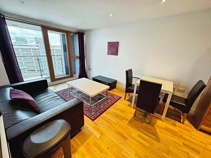 2 Bedroom Flat To Rent In Cartier House, The Boulevard, Leeds, West Yorkshire, LS10