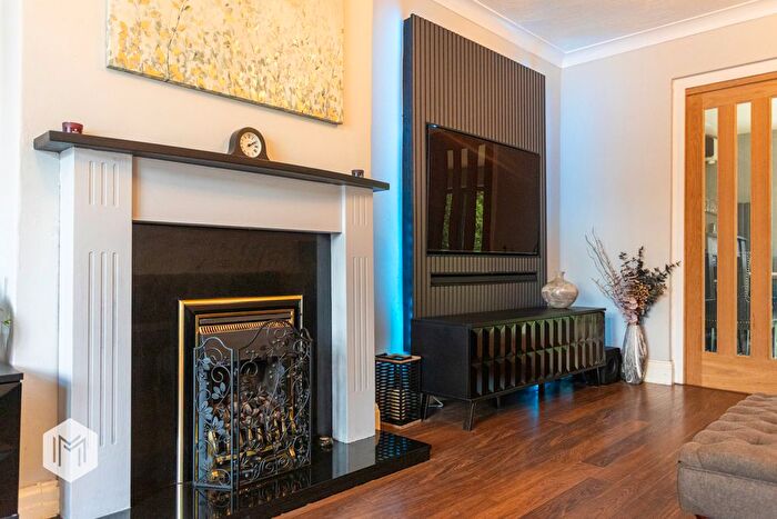 4 Bedroom Detached House For Sale In Glen Avenue, Worsley, Manchester, Greater Manchester, M28