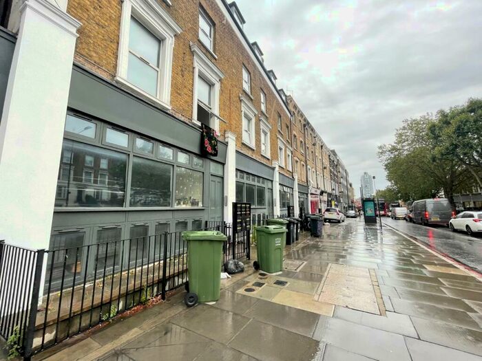 2 Bedroom Apartment To Rent In New Cross Road, London, SE14