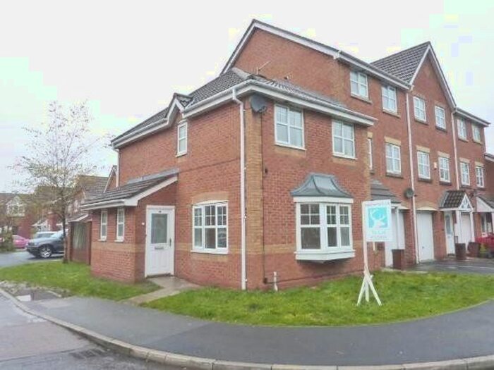 3 Bedroom Mews To Rent In Park Close, Ribbleton, Preston, PR2