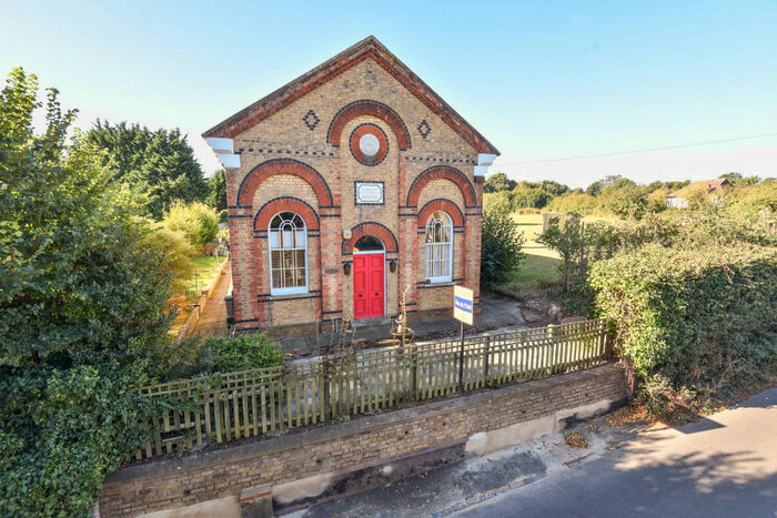 4 Bedroom House To Rent In Warren Road, Chelsfield, BR6