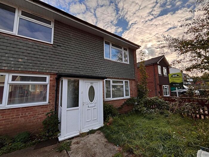 2 Bedroom Maisonette To Rent In Garlands Road, Redhill, RH1