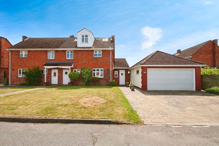 4 Bedroom Semi-Detached House For Sale In Linton Woods Lane, Linton On Ouse, York, YO30