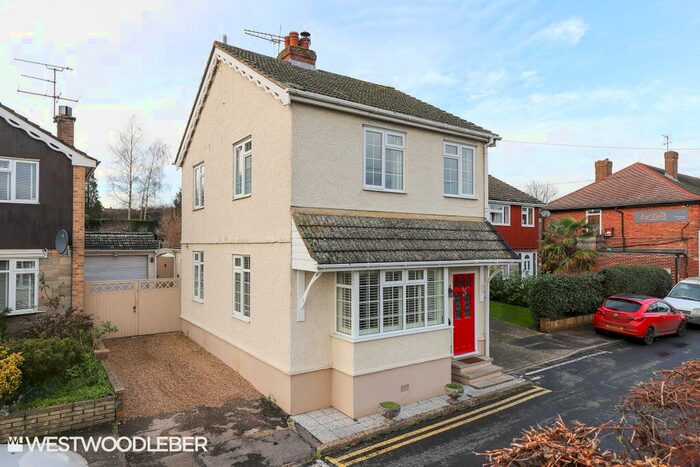 3 Bedroom Detached House To Rent In Ware Road, Hailey, Hertford, SG13