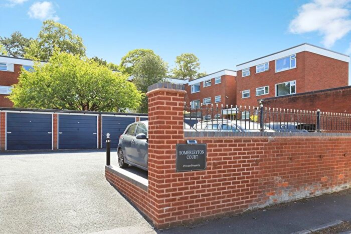 2 Bedroom Flat For Sale In Somerleyton Court, Kidderminster, Worcestershire, DY10