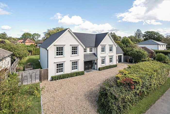 5 Bedroom Detached House For Sale In Manor Close, East Horsley, KT24