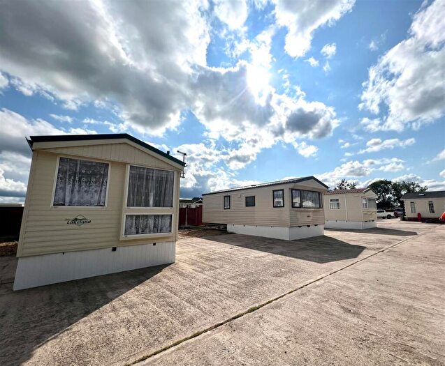 2 Bedroom Mobile Home To Rent In Mile Tree Lane, Aldermans Green, Coventry, CV2