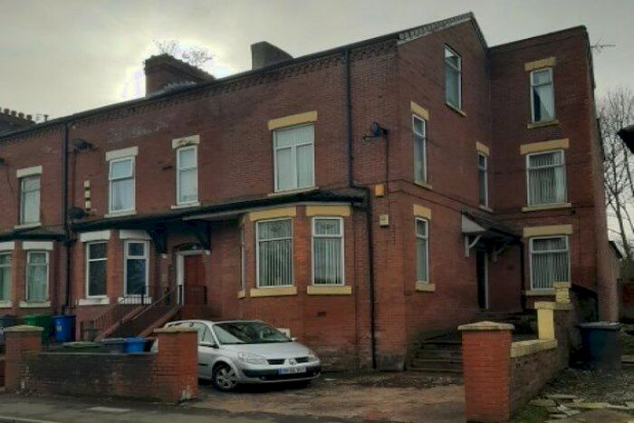 5 Bedroom Property To Rent In Smedley Road, Manchester M8