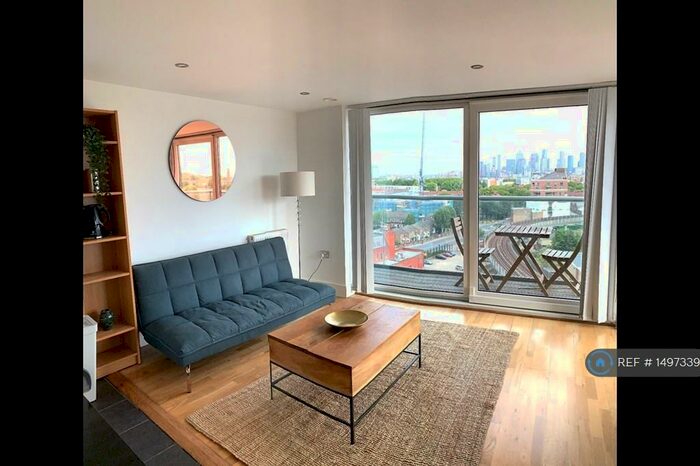 Studio To Rent In Distillery Tower, London, SE8