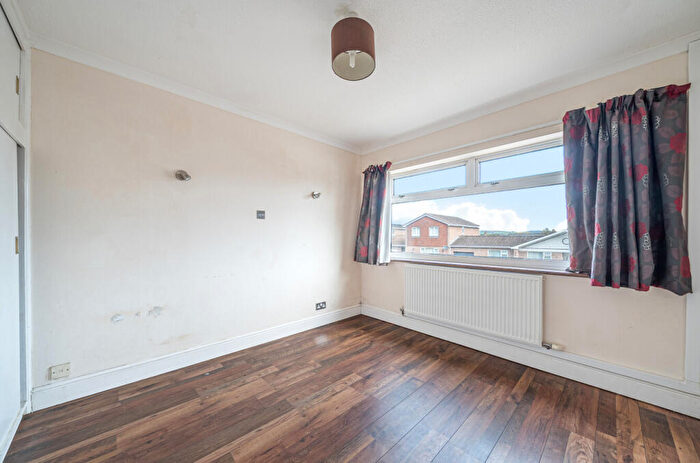 2 Bedroom Bungalow For Sale In Lime Tree Mead, Tiverton, Devon, EX16