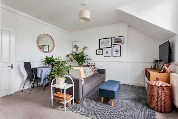 1 Bedroom Flat To Rent In Fulham Park Gardens, SW6