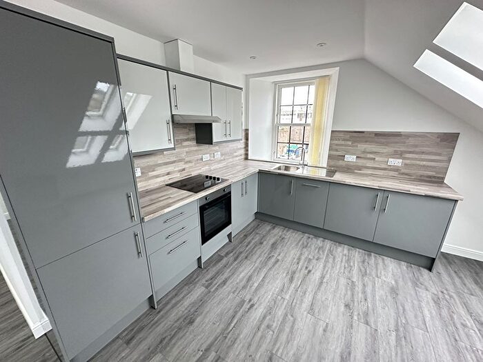 2 Bedroom Flat To Rent In Flat, Old Mill, Guthrie Street, Dundee, DD1