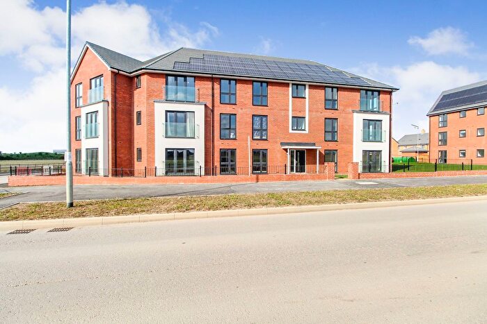 2 Bedroom Flat For Sale In Emmer Drive, Wixams, MK45