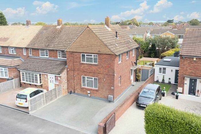 2 Bedroom End Of Terrace House To Rent In Newbarn Road, Havant, Hampshire, PO9