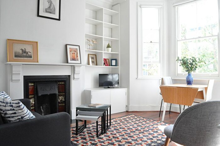 1 Bedroom Flat To Rent In Chesterton Road, London ., W10