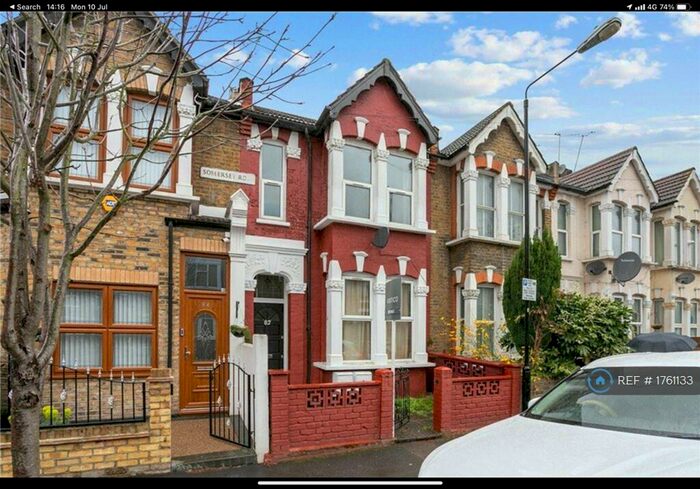2 Bedroom Flat To Rent In Walthamstow, London, E17