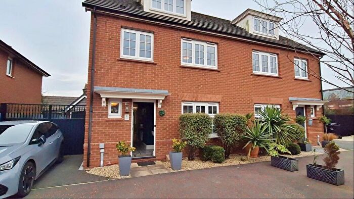 4 Bedroom Semi Detached House For Sale In Fairlie Terrace, Station Road, Poulton-Le-Fylde, FY6