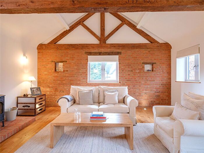 3 Bedroom Detached House For Sale In High Street, Burbage, Marlborough, SN8