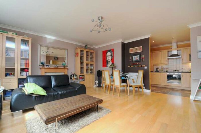 2 Bedroom Apartment To Rent In Abingdon, Oxfordshire, OX14