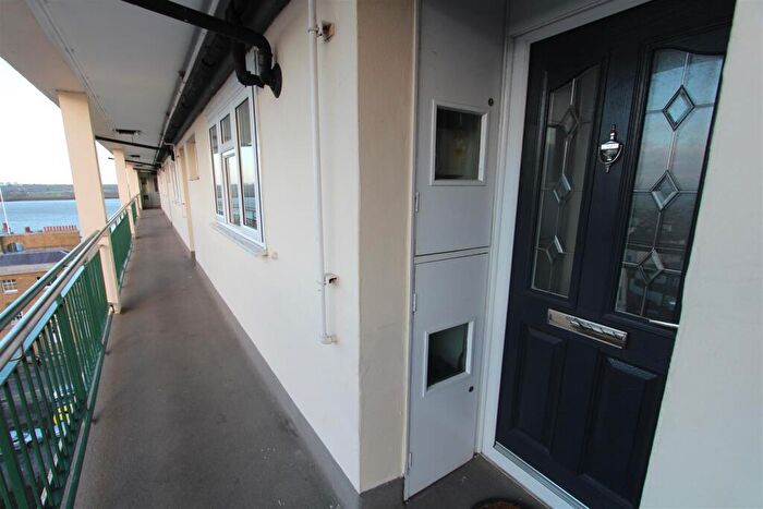 1 Bedroom Flat To Rent In Gordon Place, Gravesend, DA12