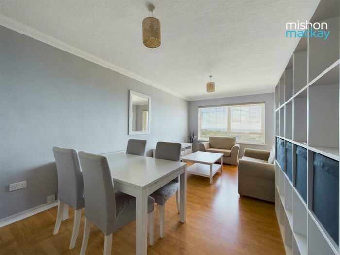 1 Bedroom Flat To Rent In Highlands Road, Portslade, BN41