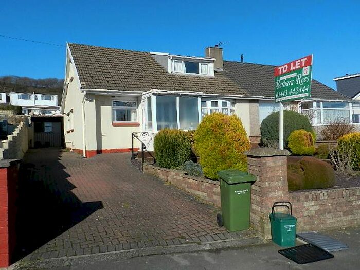 2 Bedroom Semi-Detached Bungalow To Rent In Whiterock Drive, Graigwen, Pontypridd, CF37