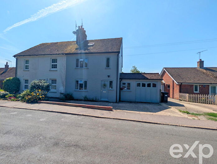 3 Bedroom Semi-Detached House For Sale In Horseshoes Lane, Langley, Maidstone, ME17
