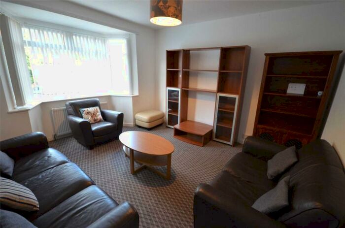 8 Bedroom Semi-Detached House To Rent In Brook Road, Fallowfield, Manchester, Manchester, M14