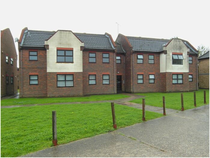 1 Bedroom Flat To Rent In The Ashleighs, Sanders Road, Canvey Island, SS8