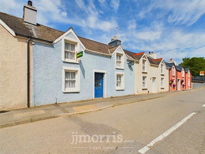 2 Bedroom Terraced House For Sale In Railway Terrace, Goodwick, SA64