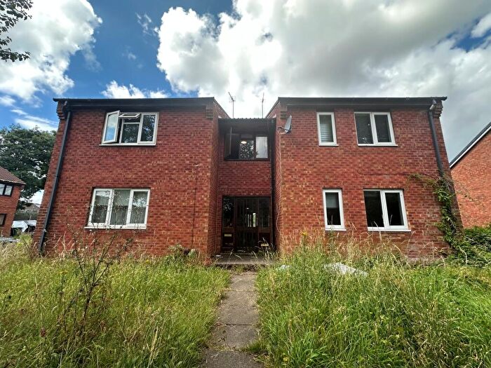 Studio To Rent In Harrowby Drive, Tipton, West Midlands, DY4