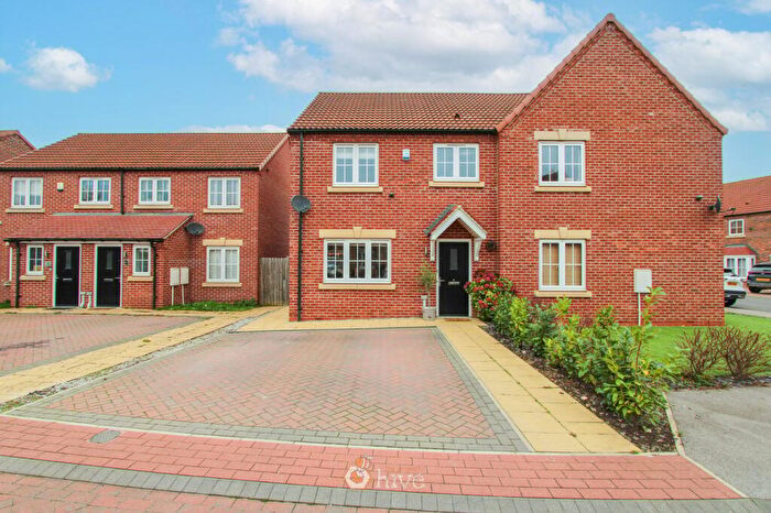 3 Bedroom Semi-Detached House For Sale In Archer Drive, Finningley, Doncaster, DN9