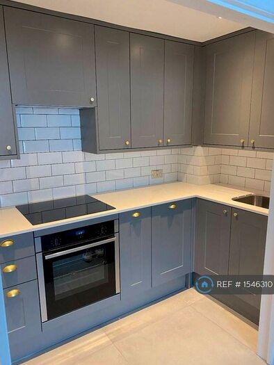 2 Bedroom Flat To Rent In Ramsden Road, London, SW12