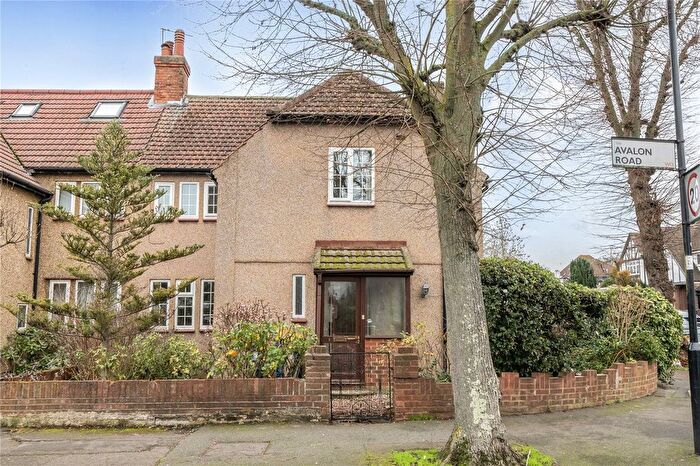 3 Bedroom Semi Detached House For Sale In Avalon Road, Ealing, W13