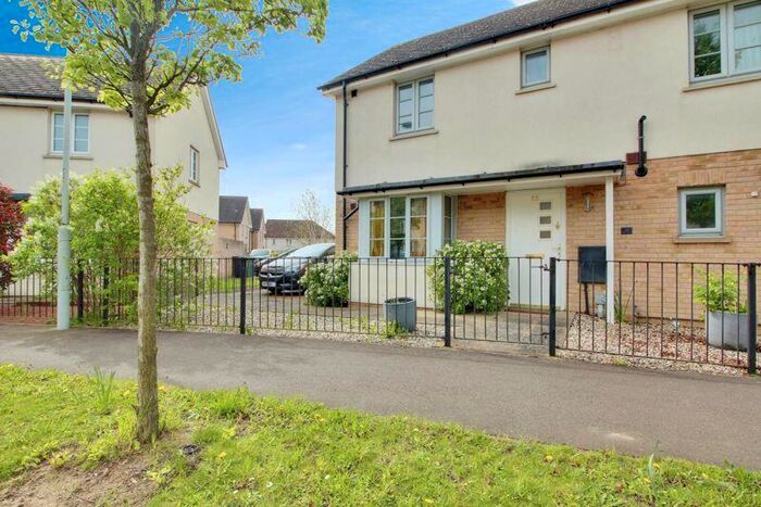 3 Bedroom Terraced House To Rent In Hogsden Leys, St. Neots, PE19