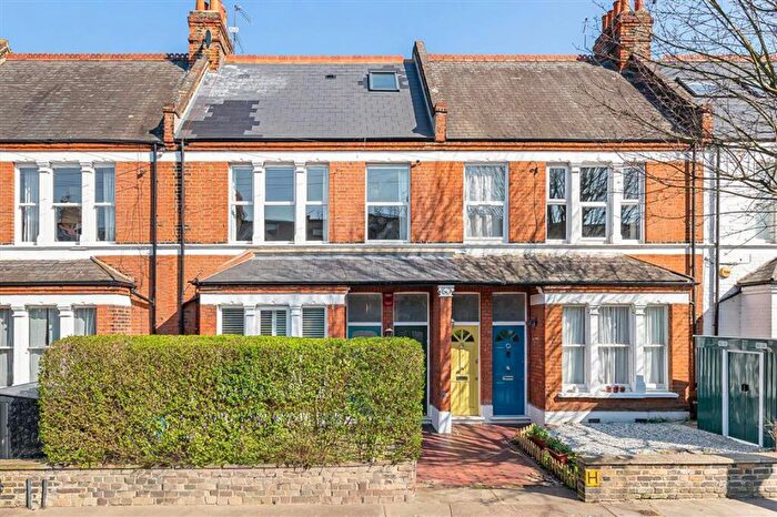 3 Bedroom Maisonette For Sale In Ashleigh Road, East Sheen, SW14