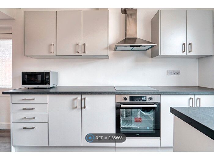 4 Bedroom Semi-Detached House To Rent In Pen Park Road, Bristol, BS10