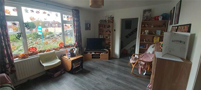 3 Bedroom Terraced House For Sale In Circular Road, Denton, Manchester, Greater Manchester, M34
