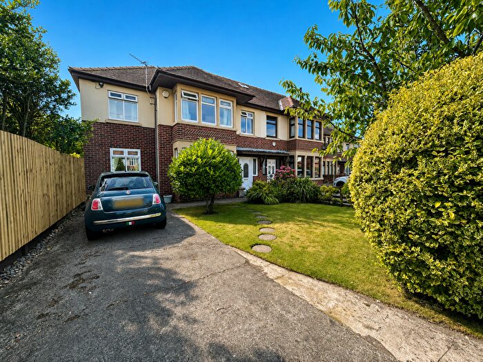 4 Bedroom Semi-Detached House For Sale In Fleetwood Road, Cleveleys, FY5