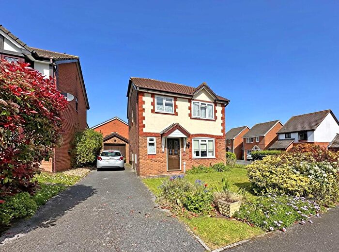 3 Bedroom Detached House For Sale In Oak Close, Exminster, EX6