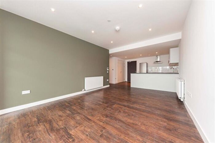 1 Bedroom Flat To Rent In Southway, Wembley, HA9