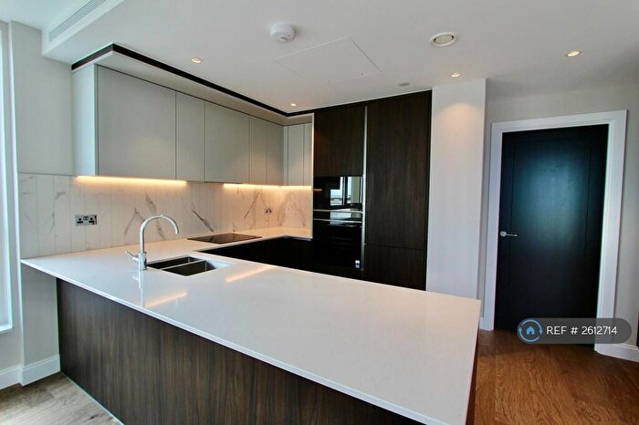 3 Bedroom Penthouse To Rent In Gasholder Place, London, SE11