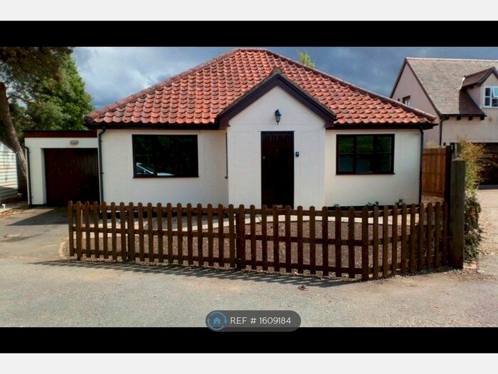2 Bedroom Bungalow To Rent In Lavenham Road, Great Waldingfield, Sudbury, CO10